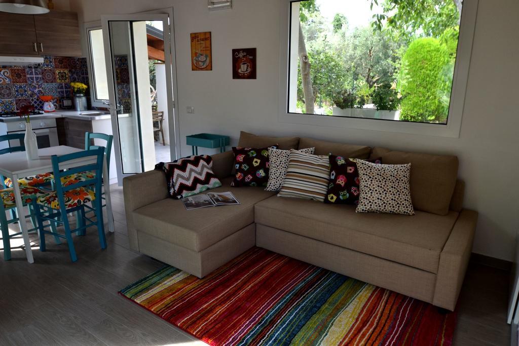 Casa Degli Avi Don Neli, Immersa Nella Natura โมดิกา ห้อง รูปภาพ